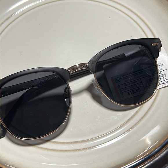 ♣️💕Black Sunglasses A New Day NWT - Picture 2 of 7